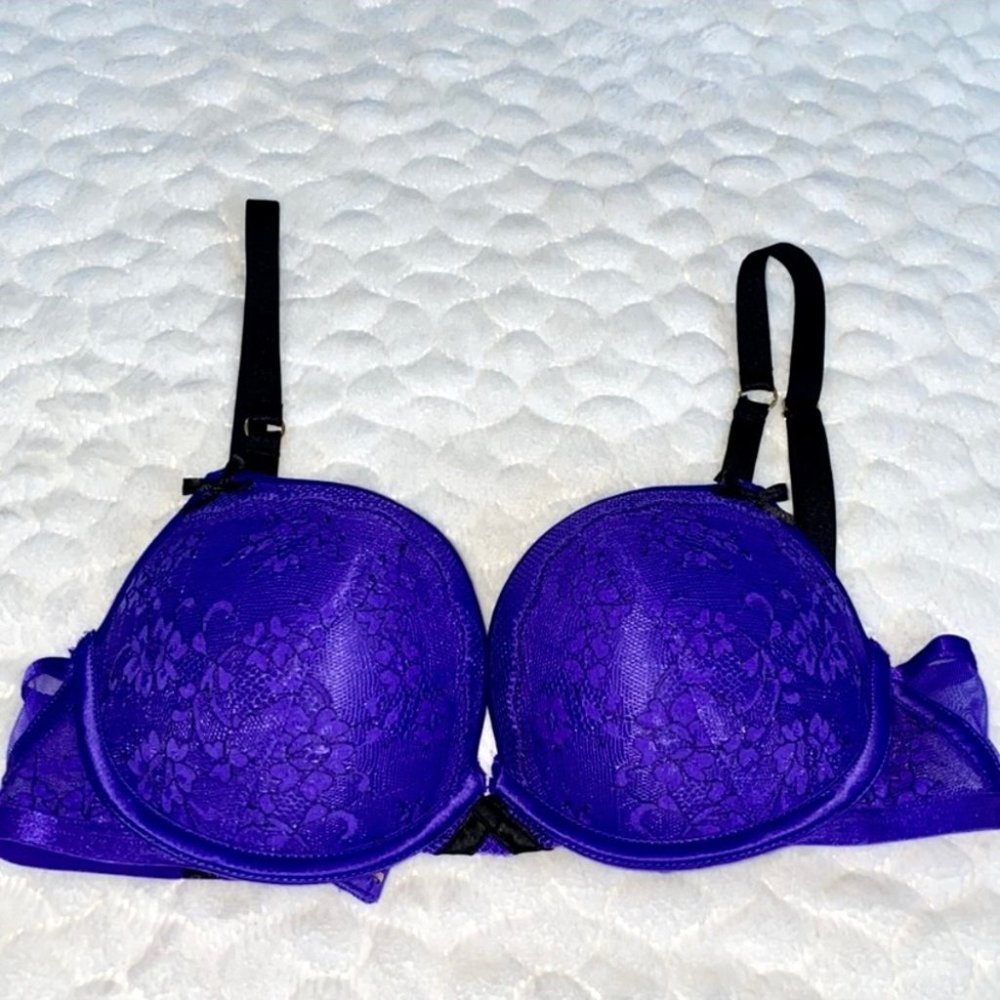 Victoria Secret Very Sexy Demi 32D Bra purple bow floral